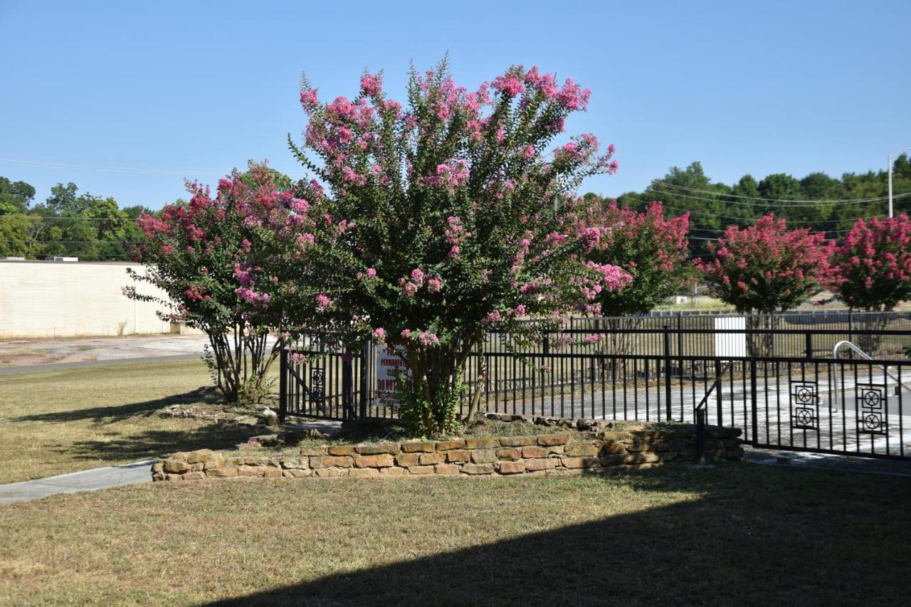 Homeplace Inn Jacksonville Esterno foto